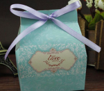 Box: Coloured Paper Gift in blue