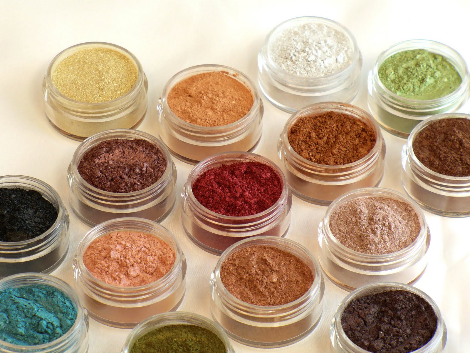 Colour: Mica Mineral Powder, 10mL or 30mL jar | Anarres Natural Health